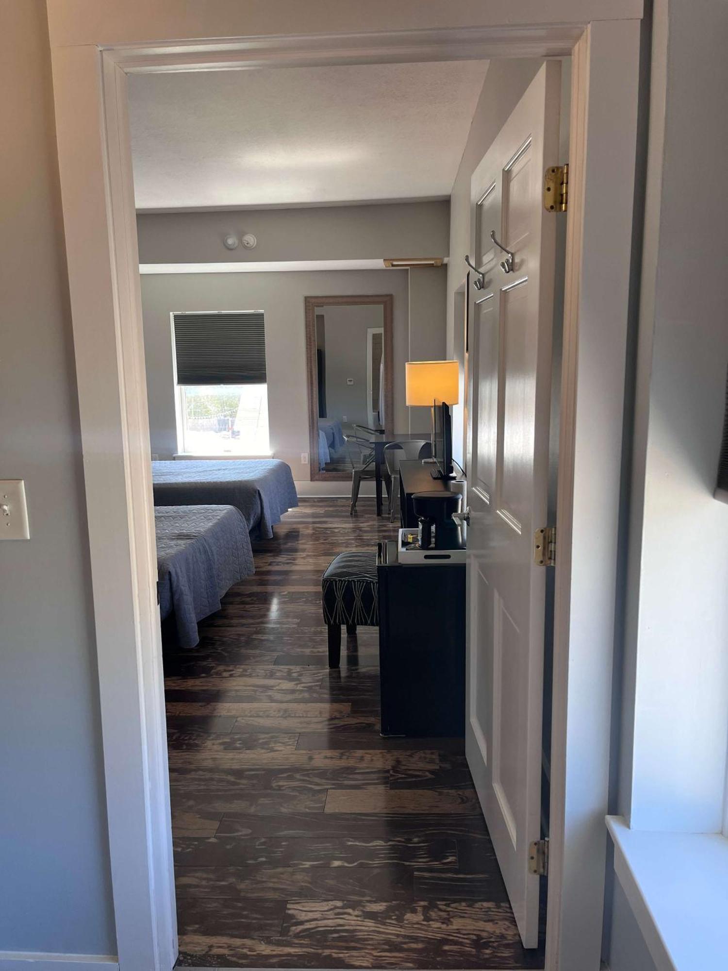 Northport Inn Boutique Hotel Room 9 Экстерьер фото